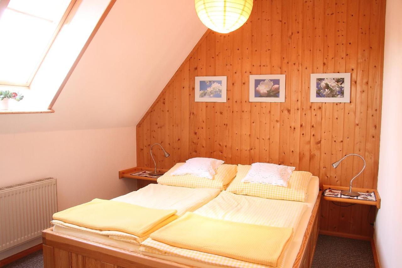Ferienwohnungen Im Altbauernhaus Hohendorf  Exteriör bild